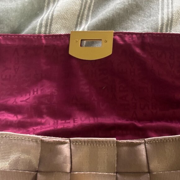 HARVEYS Seatbelt Bag: Rare Soft Mauve with Gold chain-link strap - Picture 6 of 8